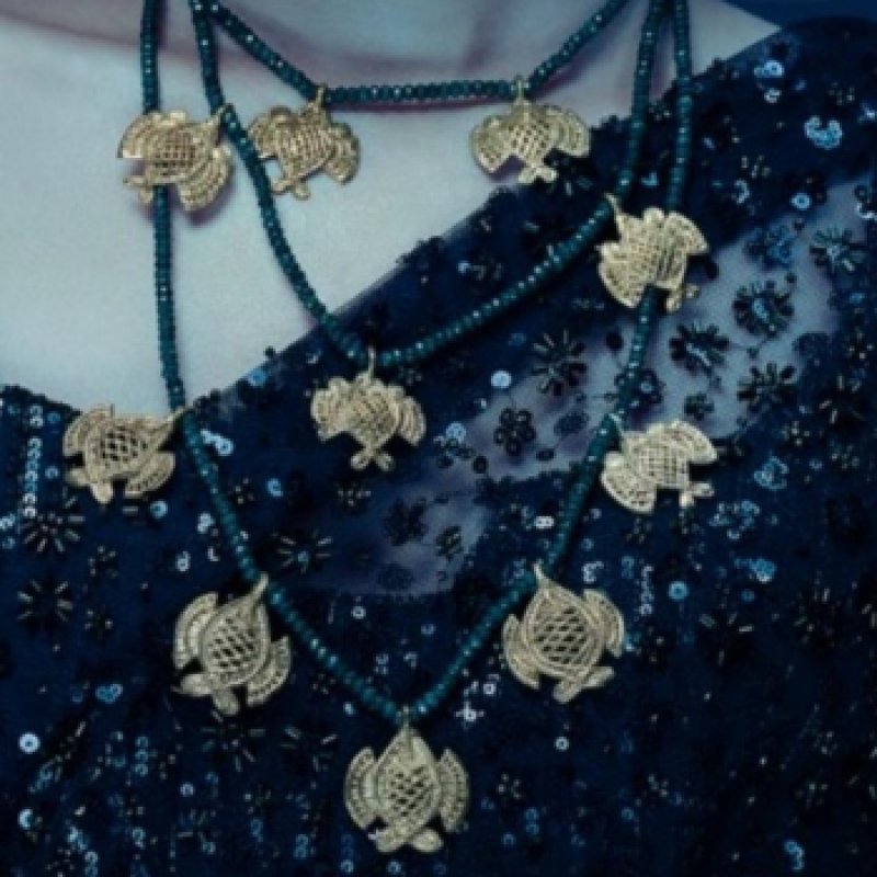 4 Layers Neclace with 10 Lockets